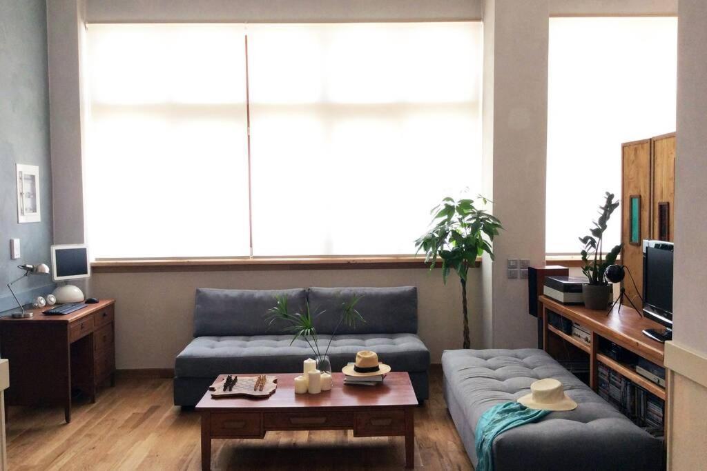 Unique - Spacious Studio With Rooftop / Thissio Athens Exterior photo