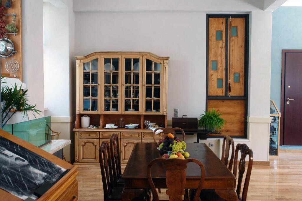 Unique - Spacious Studio With Rooftop / Thissio Athens Exterior photo